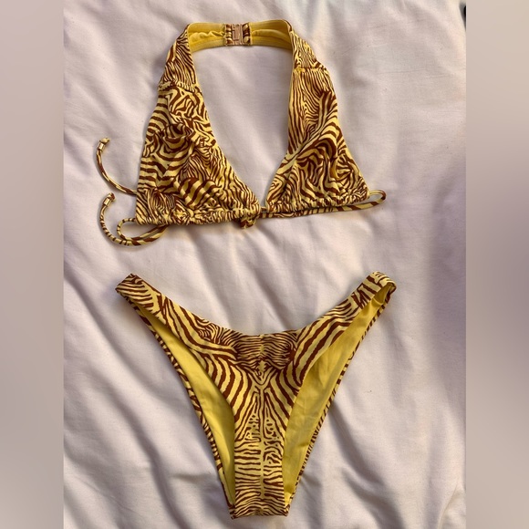 MESHKI YELLOW ZEBRA BIKINI HALTER TOP & BOTTOM - Picture 2 of 6
